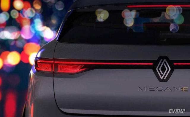 renault-megane-e-tech-electric-teasers-(1).jpg