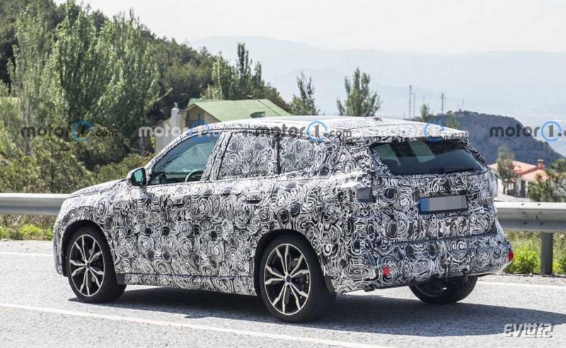 2022-bmw-x1-new-spy-photo-rear-three-quarters.jpg