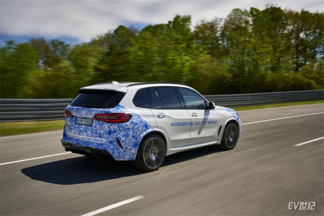02.BMW i Hydrogen NEXT氢燃料电池原型车开启实路测试_副本.jpg