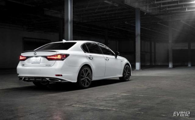 lexus-gs-black-line-edition.jpg