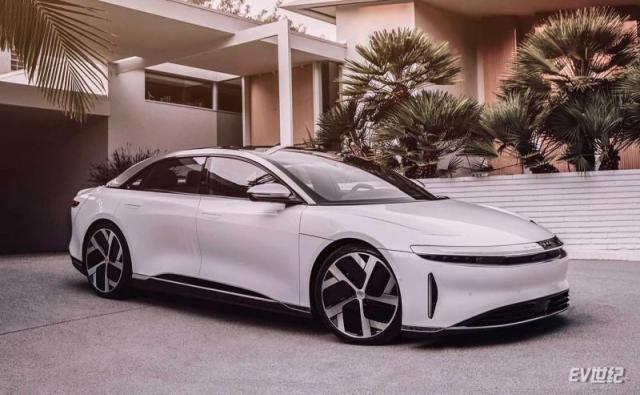 lucid-air-dream-edition-front-3-4-view.jpg