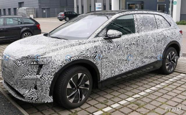 audi-electric-suv-for-china-spy-photo-exterior-(3).jpg