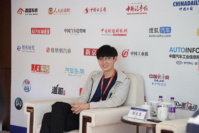 刘文龙.JPG
