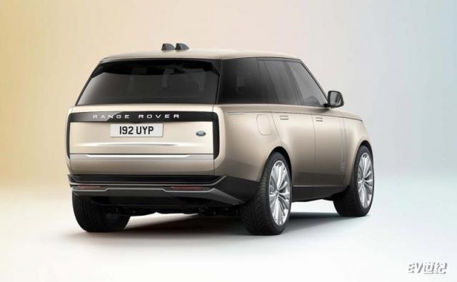 land-rover-range-rover_100812169_h.jpg