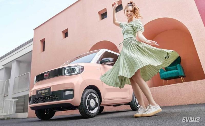 wuling-hong-guang-mini-ev-macaron.jpg