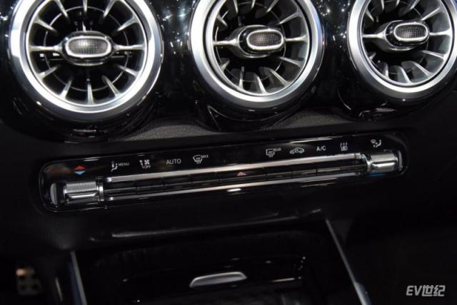 1400x0_1_q95_autohomecar__ChxkmGB8am-AMqJtAAYChwsMcoQ066.jpg