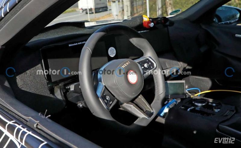 bmw-i5-interior-spy-shots-(2).jpg