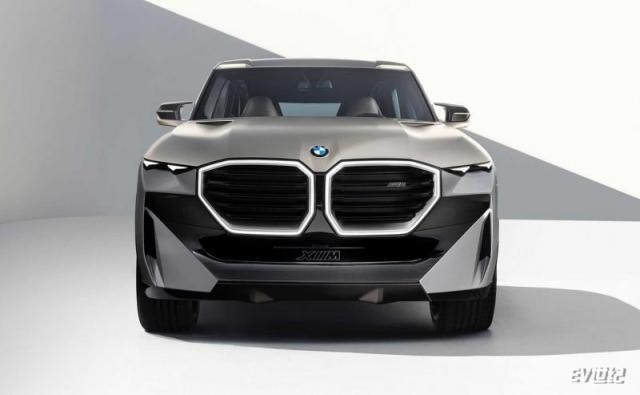 bmw-concept-xm-exterior-(4).jpg