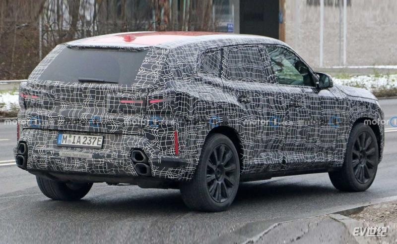 new-bmw-xm-spy-photos-(4).jpg