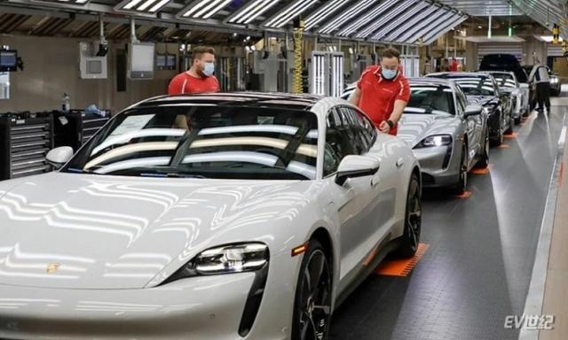 Porsche production 2020 Zuffenhausen web_0.webp.jpg