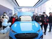 首批车主集结，福特Mustang Mach-E开启冰雪主题城市店活动