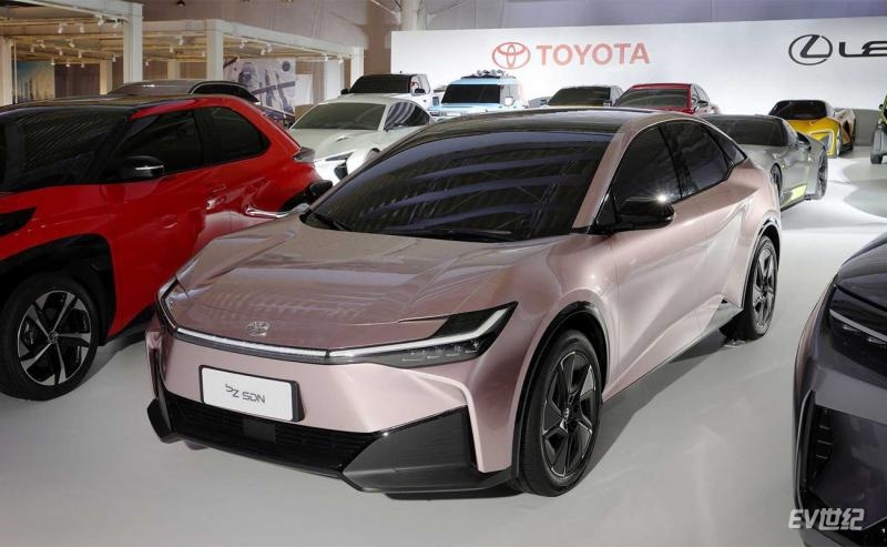 toyota-bz-sedan-spied-in-china-(1).jpg