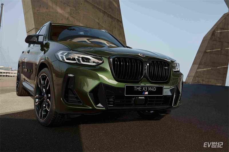 01.全新BMW X3 M40i .jpg