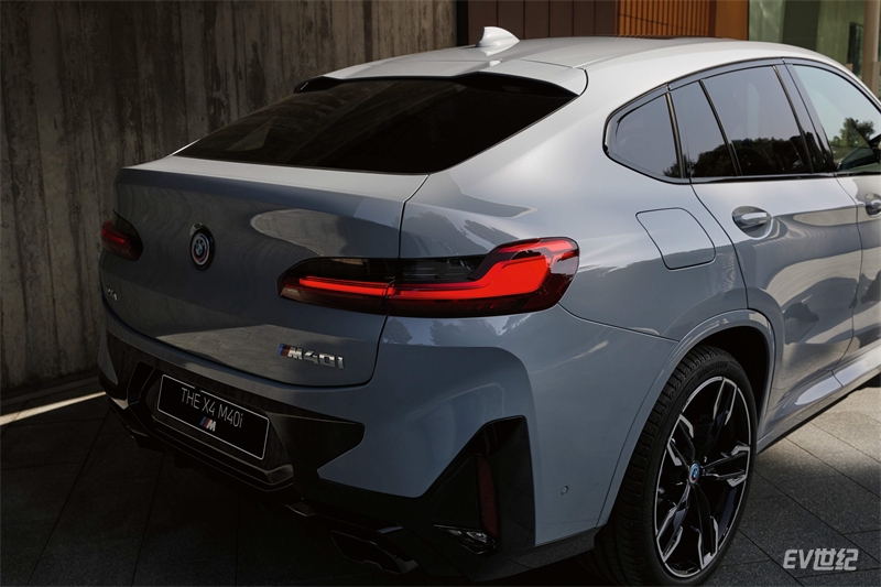 11.全新BMW X4 M40i .jpg