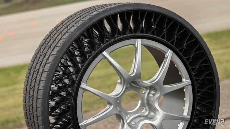 goodyear-airless-tire-prototype_100842530_h.jpg