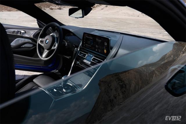 09. 新BMW 8系双门轿跑车.jpg