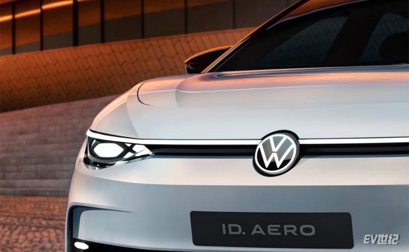 Volkswagen-ID.Aero_Concept-2022-1280-07.jpg