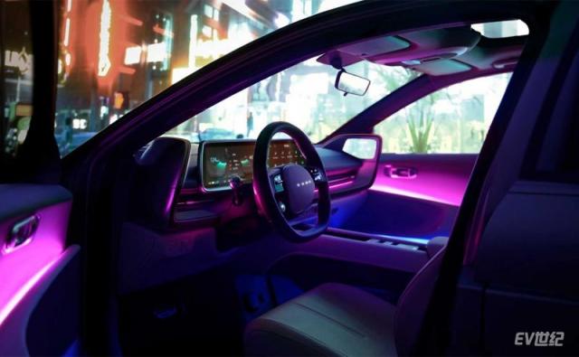 hyundai-ioniq-6-design-debut-cabin-with-pink-lighting.jpg