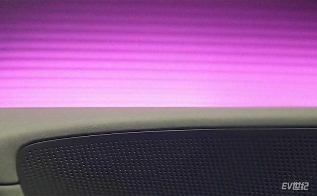hyundai-ioniq-6-design-debut-interior-door-panel.jpg