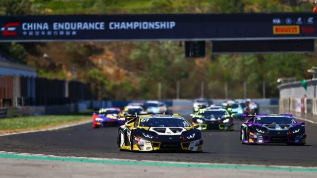 02 - 四台兰博基尼齐亮相 开启中国超级跑车锦标赛（China GT Championship）新赛季.jpg