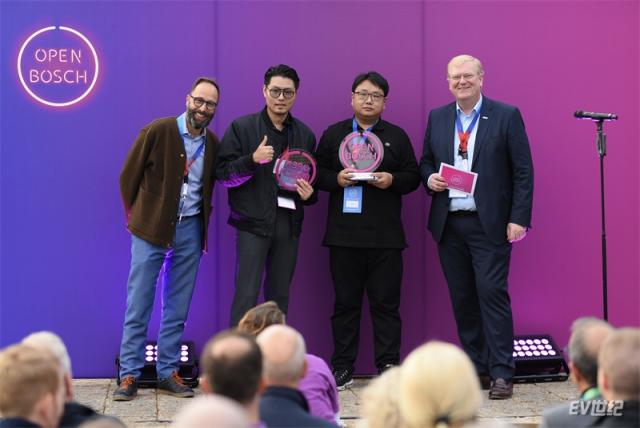 01 位于德国斯图加特的“开放博世奖（Open Bosch Award）“颁奖现场.jpg
