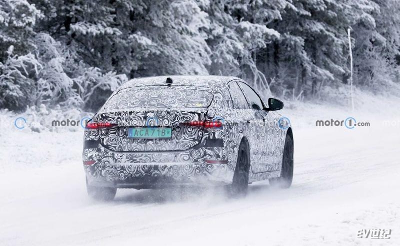 2024-audi-a6-e-tron-new-spy-photo-(3).jpg