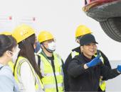 在家等售后维修保养，特斯拉北京车间开放日引关注