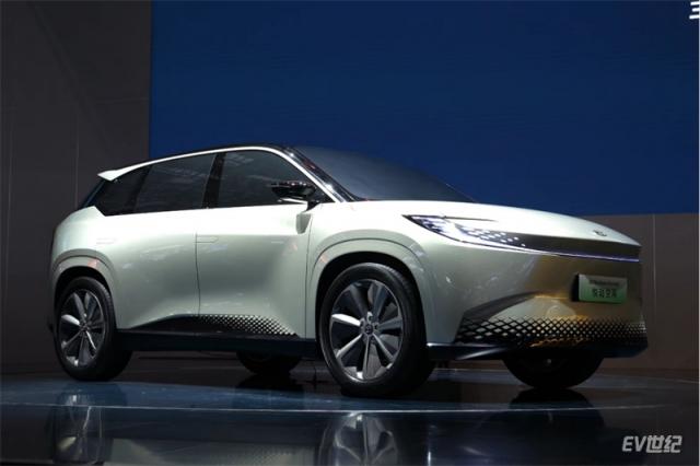 【新闻稿】广汽集团在上海车展发布“NEXT”计划和传祺E9，持续转型升级助力高质量发展fin3470.jpg
