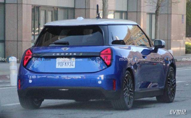2021114-mini-cooper-se-ev-rear-view-spy-photo 拷贝.jpg