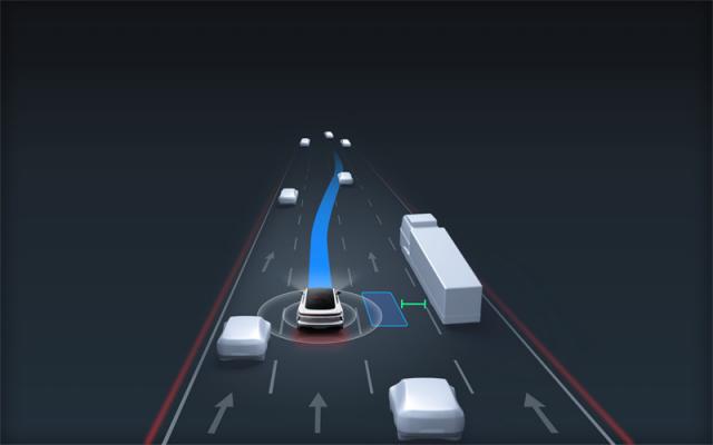 面对大车，主动让出安全空间再变道，减缓心理压力.jpg