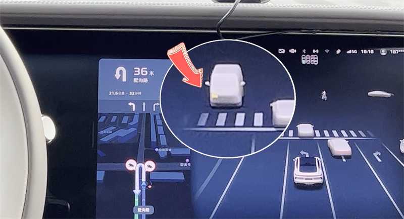 “光维感知建模技术”针对对向车道车辆转向灯也能精准识别.jpg