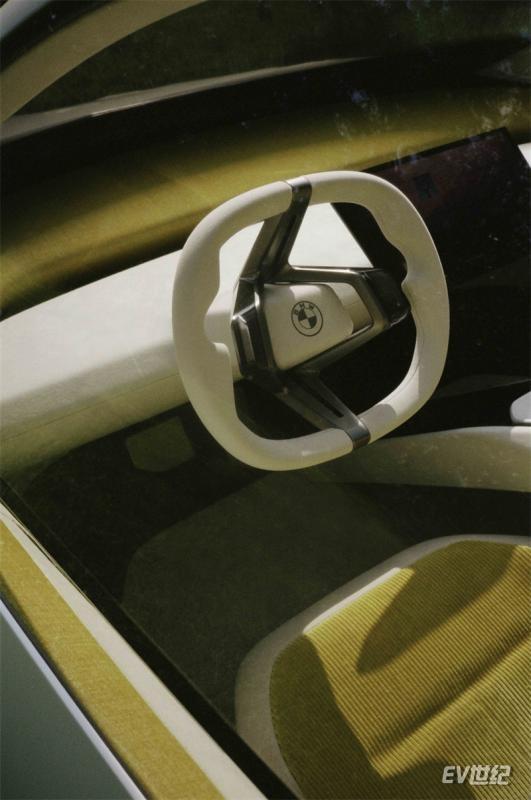 05.BMW新世代概念车 全新多功能方向盘.jpg