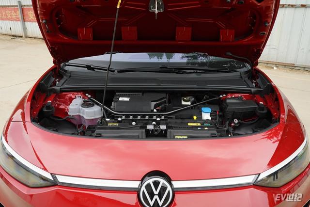 1400x0_1_q95_autohomecar__ChxkqWUQ6VqAYdR1AC092NyFaLw414.jpg