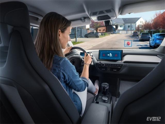 01 博世正致力于应用生成式人工智能来进一步优化自动驾驶功能 Bosch is pursuing the use of generative AI in terms to further improve automated driving functions.jpg