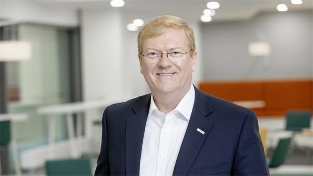 02 博世集团董事会主席史蒂凡·哈通博士 Stefan Hartung, chairman of the board of management of Robert Bosch GmbH.jpg