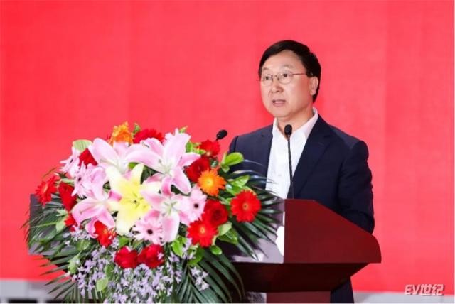 “国车致敬国门”打卡活动在京启动，2024中国汽车品牌向上发展专项行动拉开序幕1308.jpg