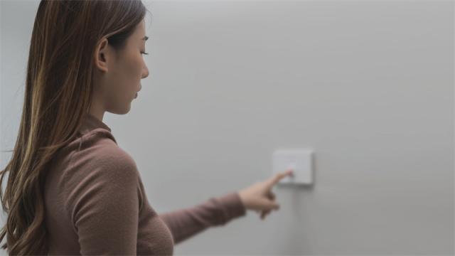 ABB收购西门子在华开关插座业务.jpg
