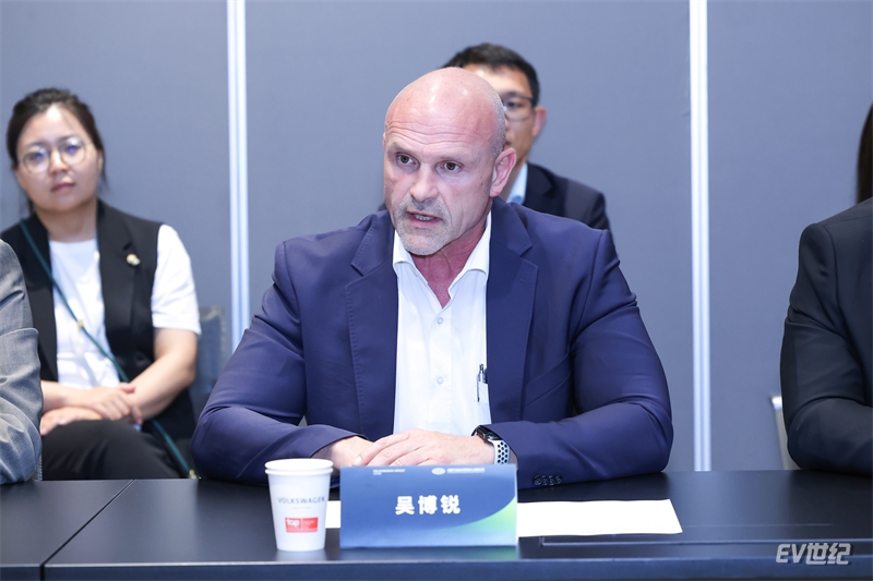 大众汽车集团（中国）首席技术官、大众汽车（中国）科技有限公司首席执行官吴博锐.jpg