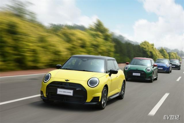 02.全新电动MINI Cooper.jpg