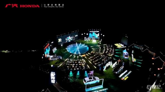皓影之夜_调整大小.jpg