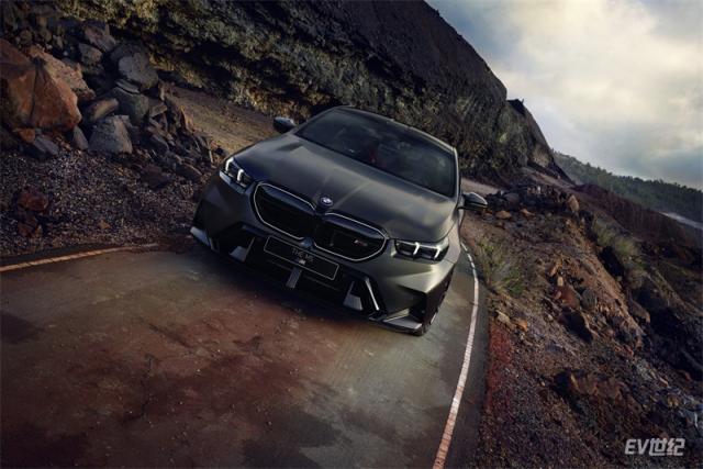 01.全新BMW M5.jpg