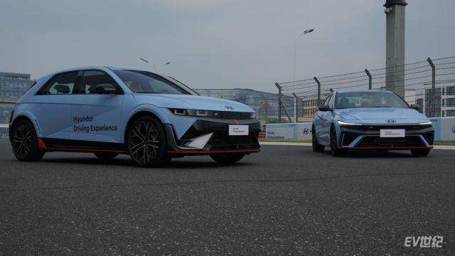 DSC08036_调整大小.JPG