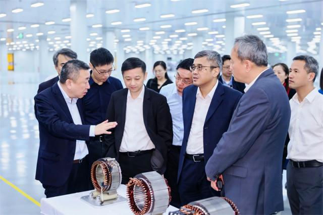 联合电子太仓分公司三期工厂参观.jpg