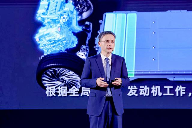 3-奇瑞汽车股份有限公司副总裁 古春山在现场讲话.jpg