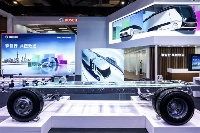 12+超级轻卡智能解决方案+Integrated+and+intelligent+solutions+for+light-duty+trucks.jpg