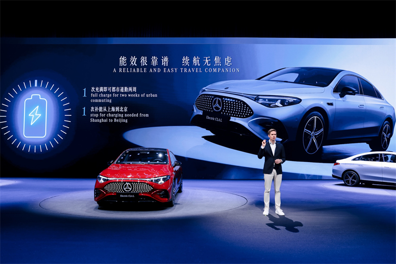03.梅赛德斯-奔驰集团股份公司董事会成员、负责大中华区业务的佟欧福（Oliver Thöne）.jpg