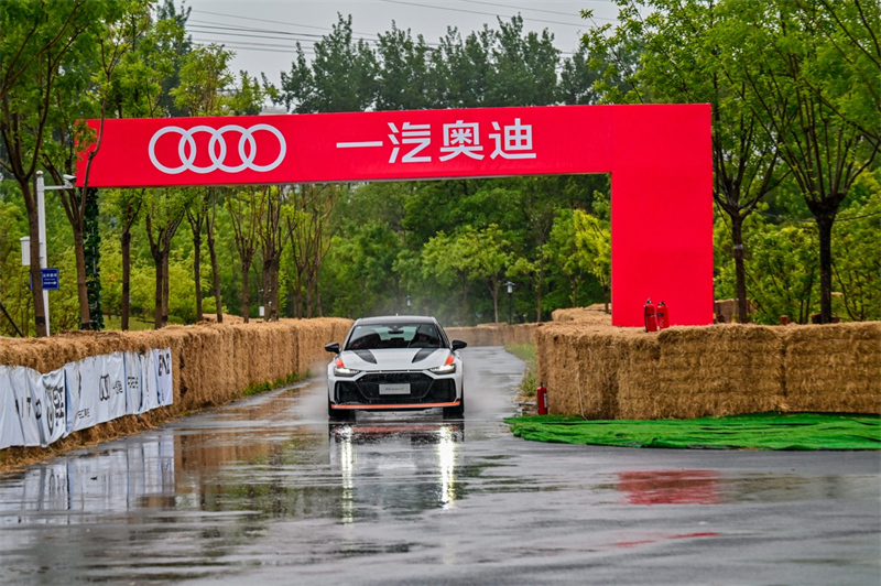 图注4. 一汽奥迪将硬核技术与用户情怀融合，助力赛道和性能文化的本土化发展大.jpg