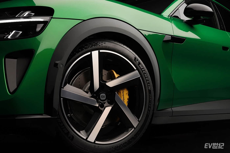 1400x1050_autohomecar__Chtk2Wgv4JeAEOuGAEUPWtl3u-0573.jpg