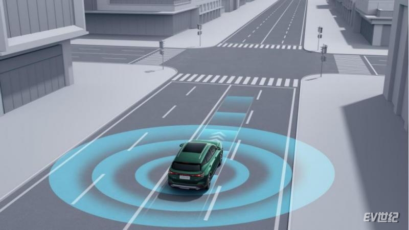 【新闻稿】钢筋铁骨才能守护家人 捷达VS8 硬扛超严苛碰撞Top safety“十字夹击”挑战成功 7.251043.png