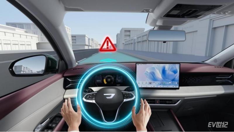 【新闻稿】钢筋铁骨才能守护家人 捷达VS8 硬扛超严苛碰撞Top safety“十字夹击”挑战成功 7.251075.png